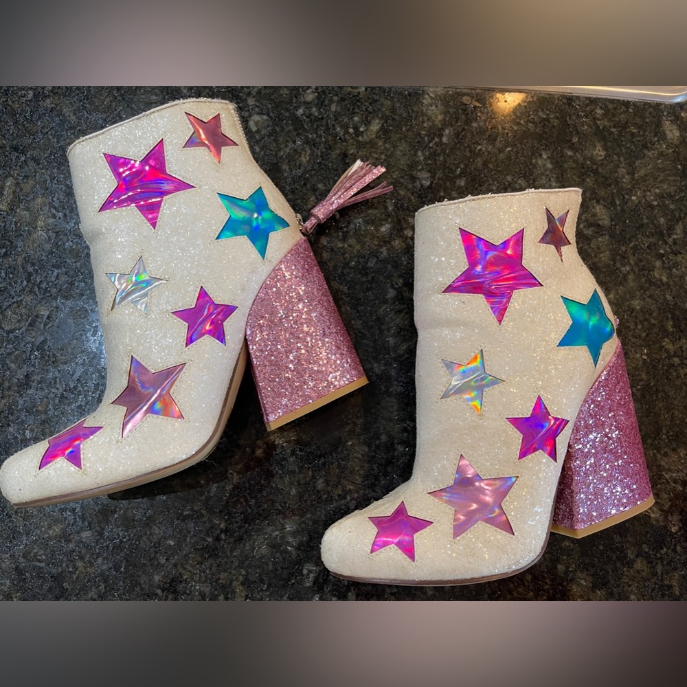 Yru boots